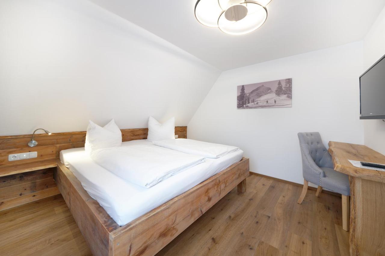 Hotel Garni Alpengruss Гарміш-Партенкірхен Екстер'єр фото